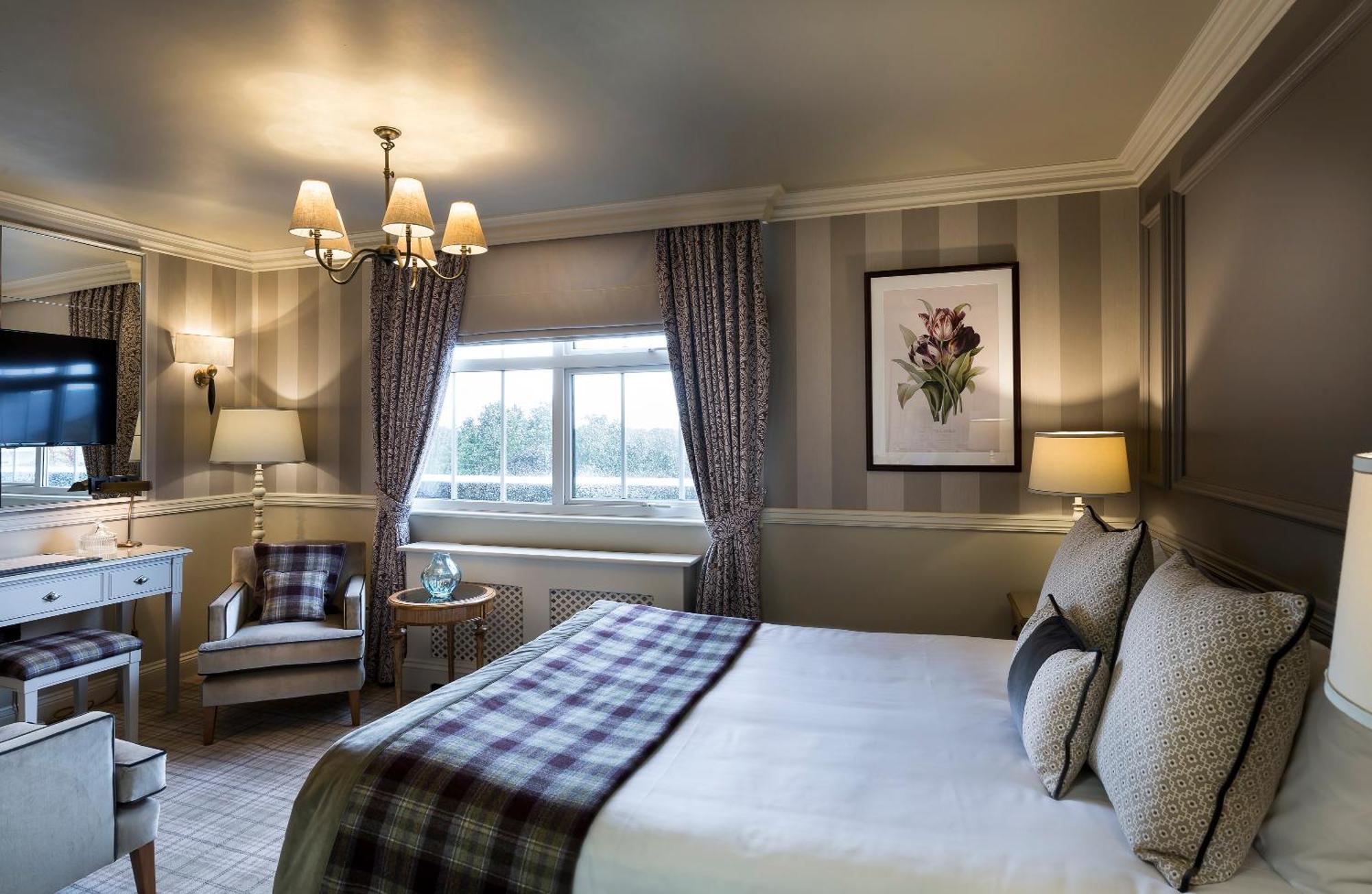 Down Hall Hotel Hatfield Heath Eksteriør billede