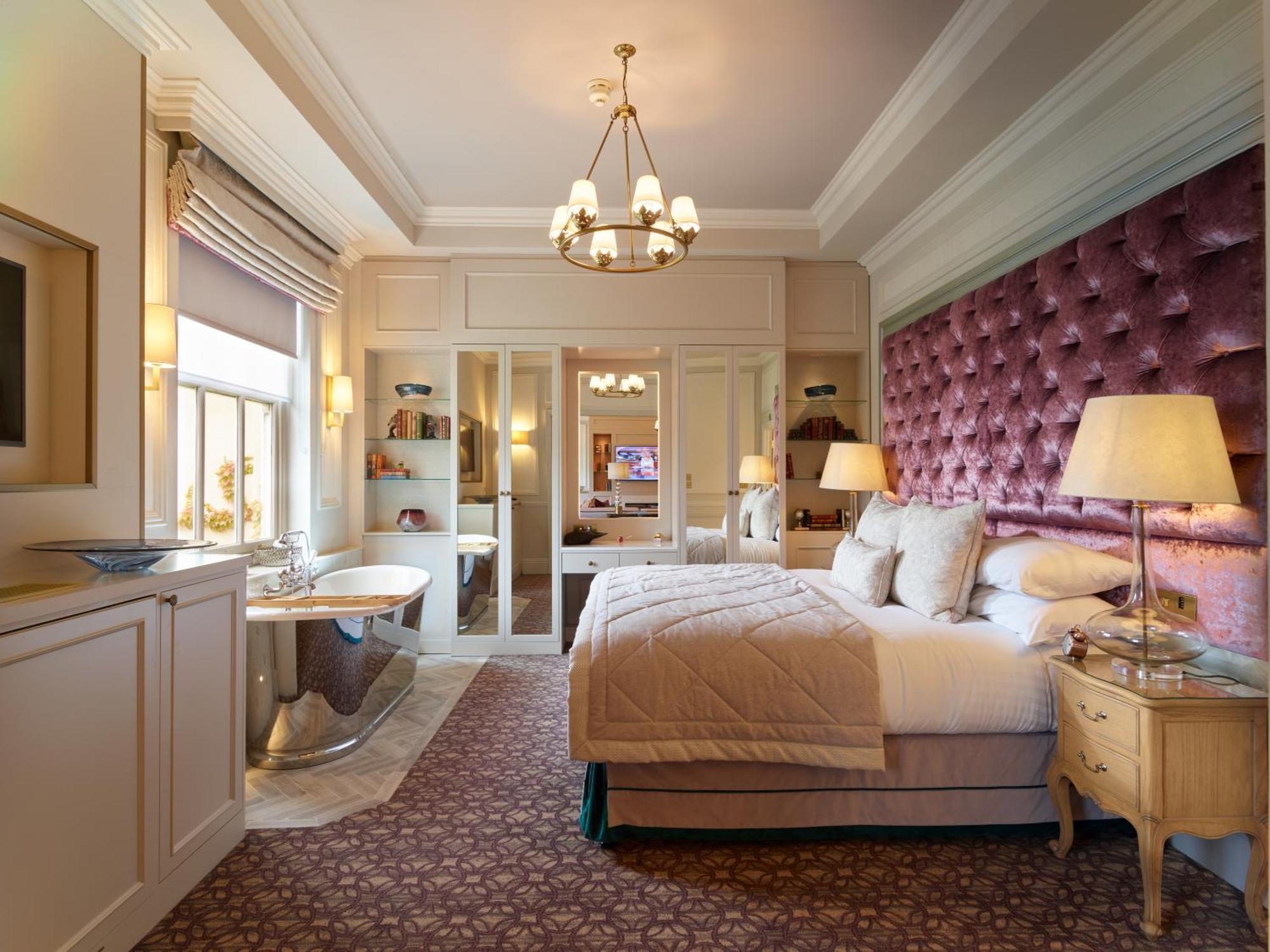 Down Hall Hotel Hatfield Heath Eksteriør billede